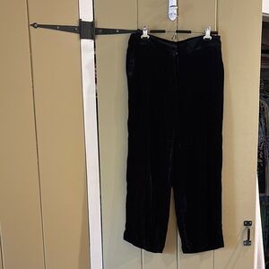 Talbots petite size 12 new Women’s Black Velvet Pants.